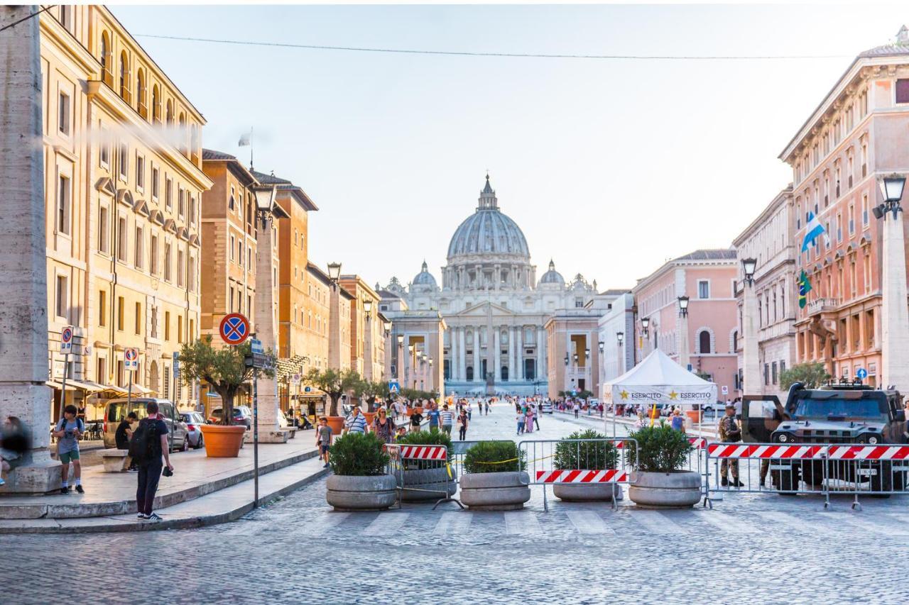 Spacious With Sunny Terrace Near Vatican Rome Exterior photo