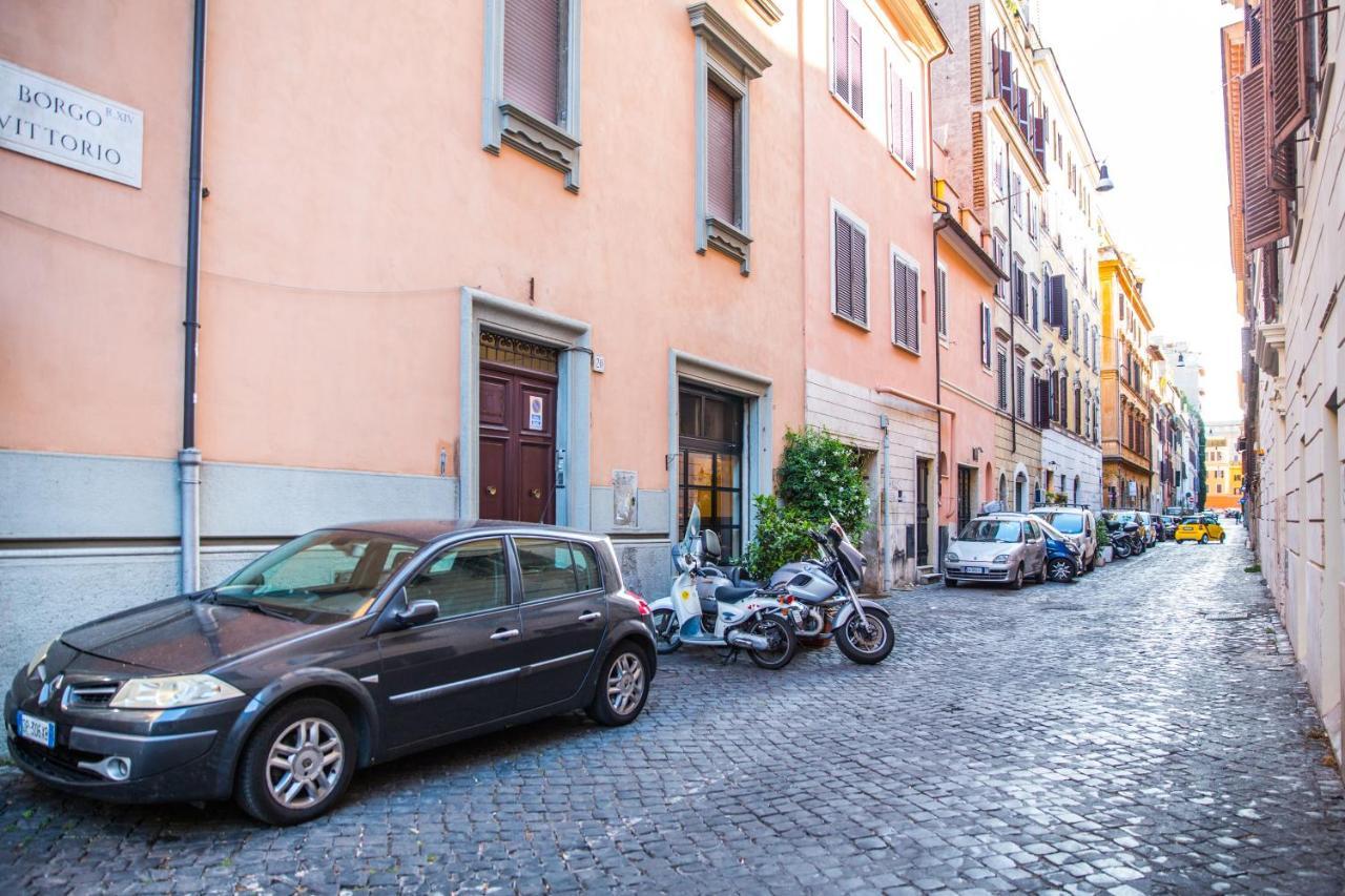 Spacious With Sunny Terrace Near Vatican Rome Exterior photo